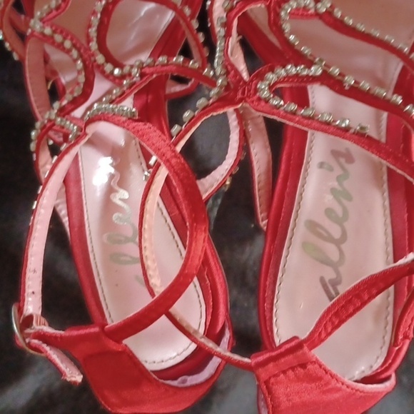 Allen's Platform 5"Satin Open Toed Heels - Picture 4 of 8